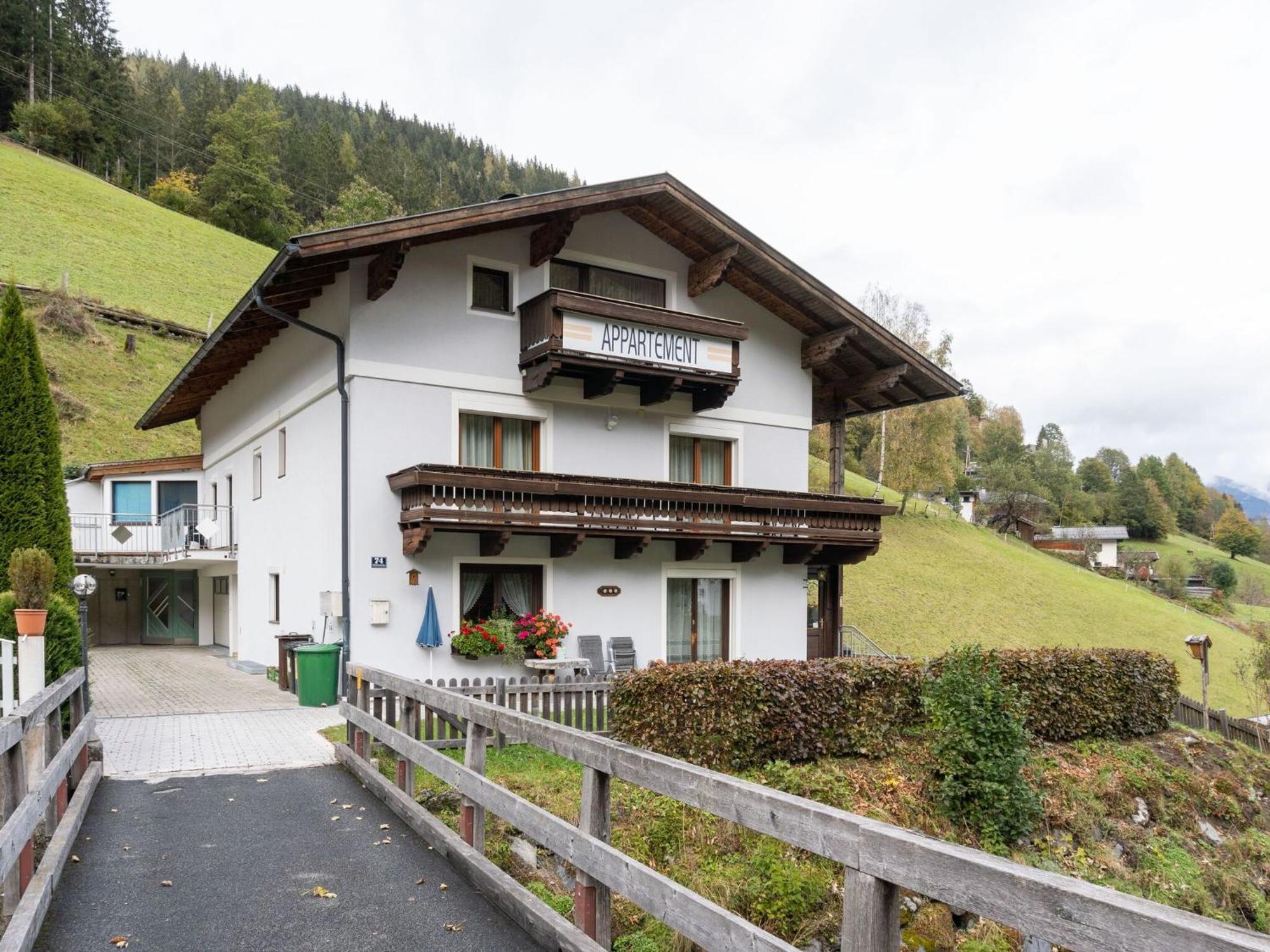 Beautiful Apartment In Zell Am See Near Ski Area Zell am See Exterior foto