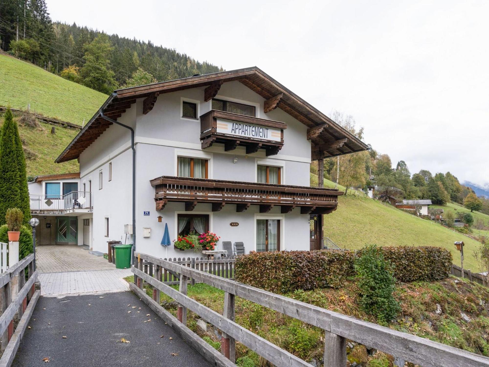 Beautiful Apartment In Zell Am See Near Ski Area Zell am See Exterior foto